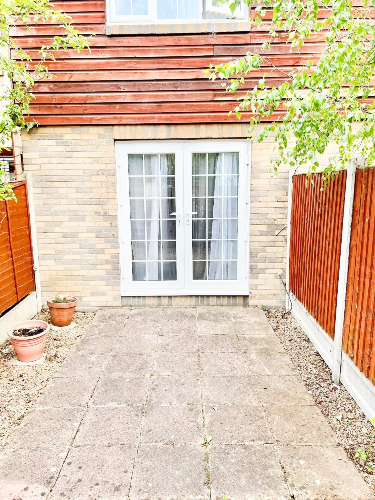 Beautiful Apartment In Beckton With Private Entrance And Garden Londyn Zewnętrze zdjęcie
